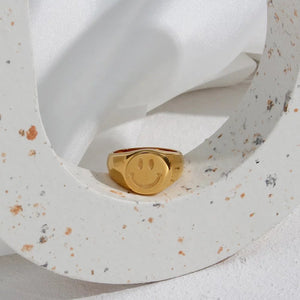 Put on a Happy Face Ring (Gold)