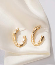 Load image into Gallery viewer, Hammered Hoop Earrings (Gold)