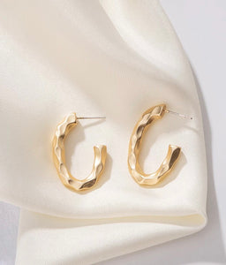 Hammered Hoop Earrings (Gold)